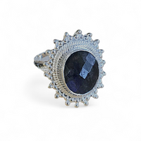 Labradorite finger ring