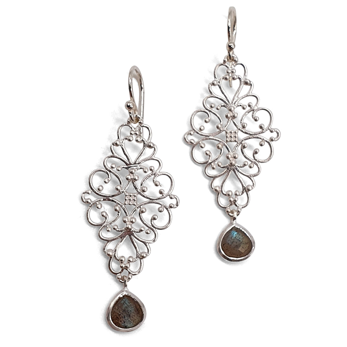 Ornament-Ohrhänger (6 Farben)