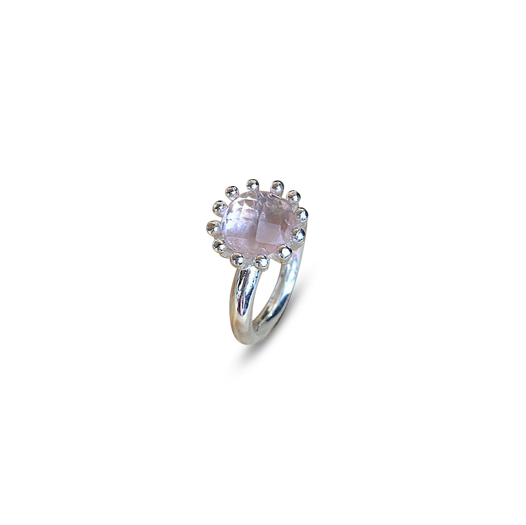 Finger ring rose quartz