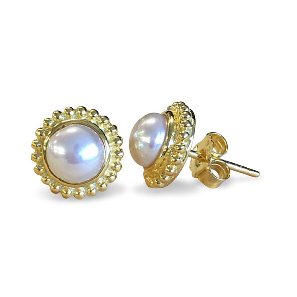 Stud earrings pearl white / gold