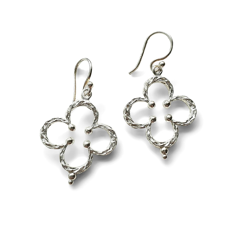 Silver earrings with or without chain