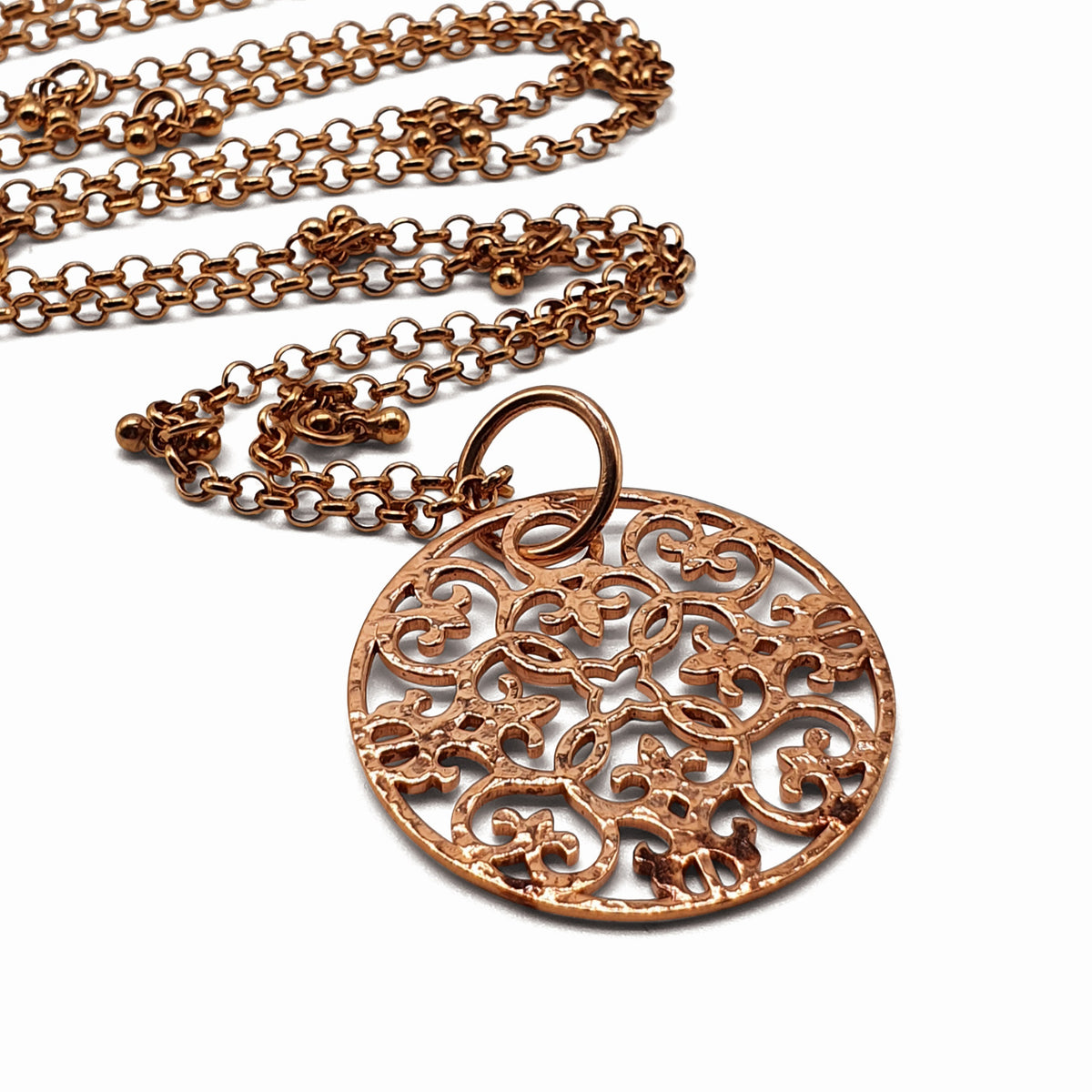 Rose gold necklace with pendants